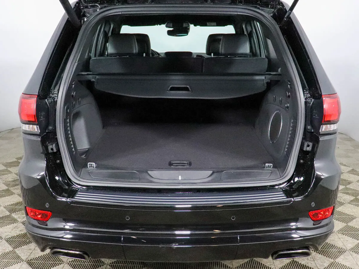 Check price and buy New Jeep Grand Cherokee (WK2) Restyling For Sale