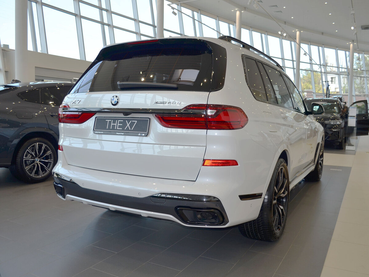 Check price and buy New BMW X7 40d (G07) For Sale