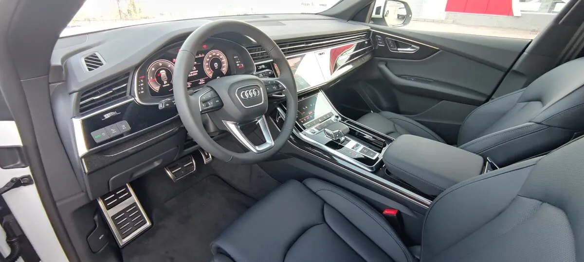 Buy New Audi Q8 45 TDI