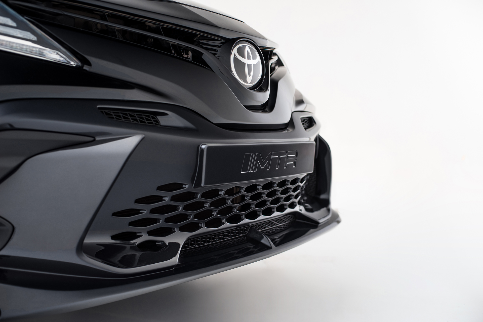 Front bumper MTR Design for Toyota Camry XV70