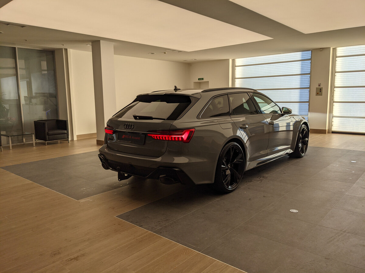 Buy New Audi RS 6 (C8)