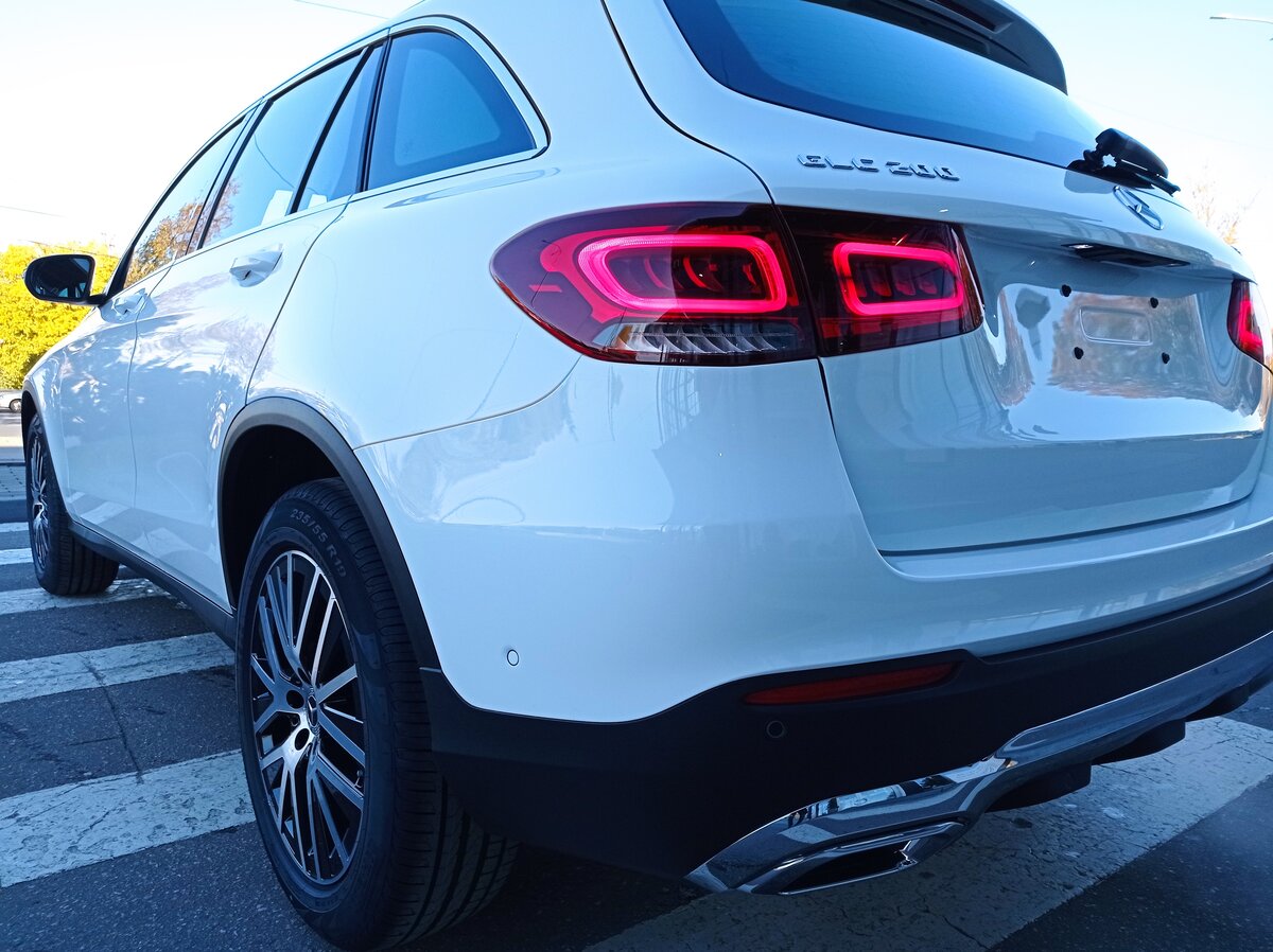 Check price and buy New Mercedes-Benz GLC 200 (X253) Restyling For Sale