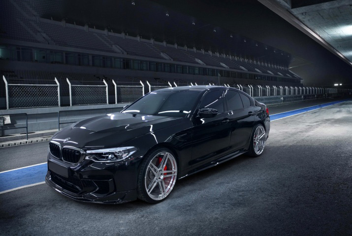 Check price and buy Ronin Design body kit for BMW M5 F90