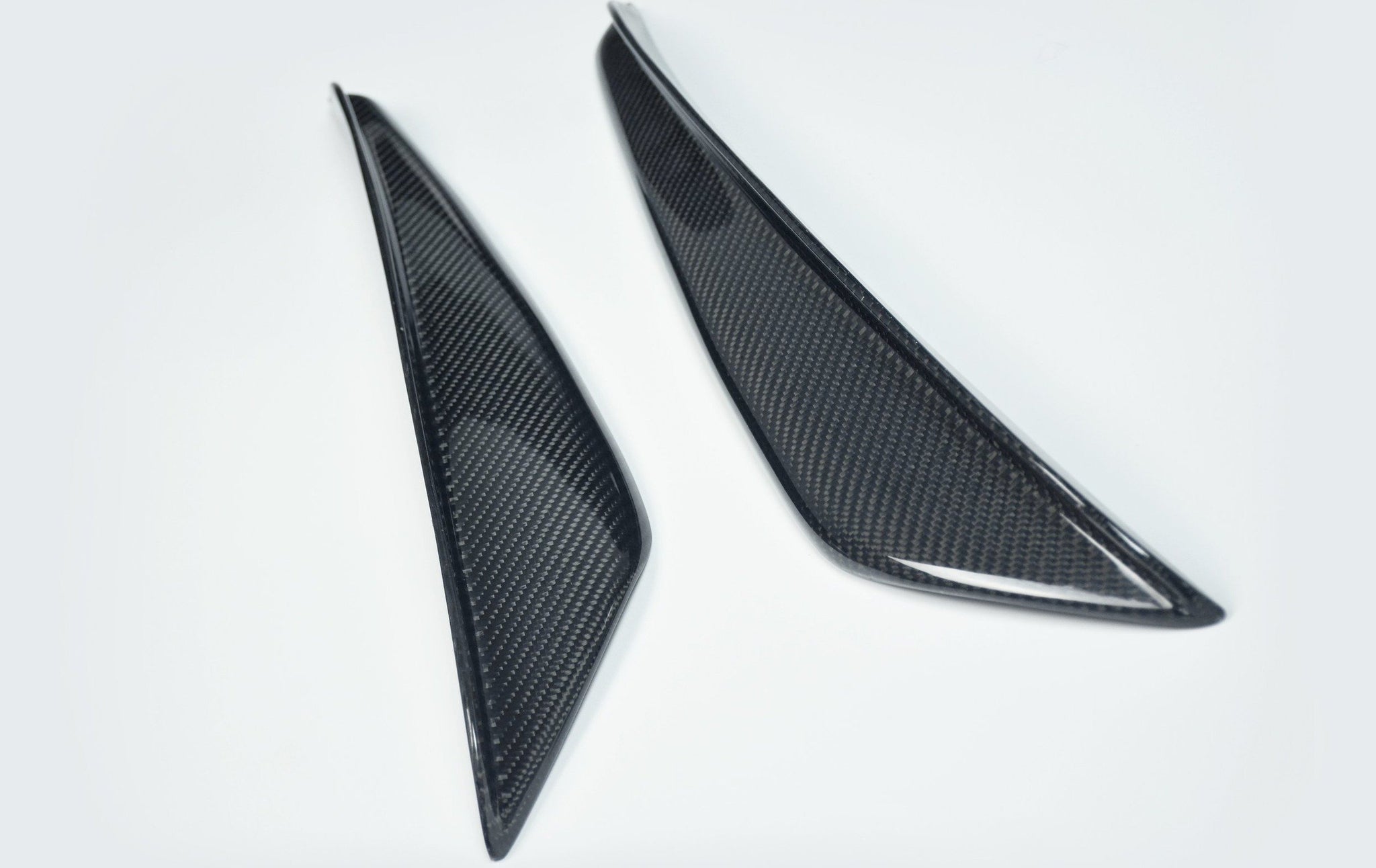 Check our price and buy CMST Carbon Fiber Body Kit set for McLaren 650S !