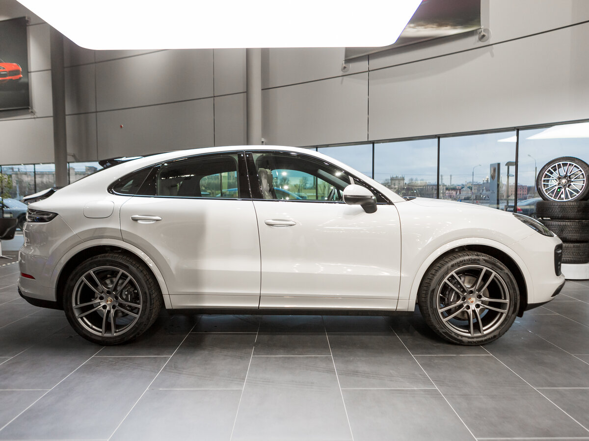 Check price and buy New Porsche Cayenne Coupé For Sale