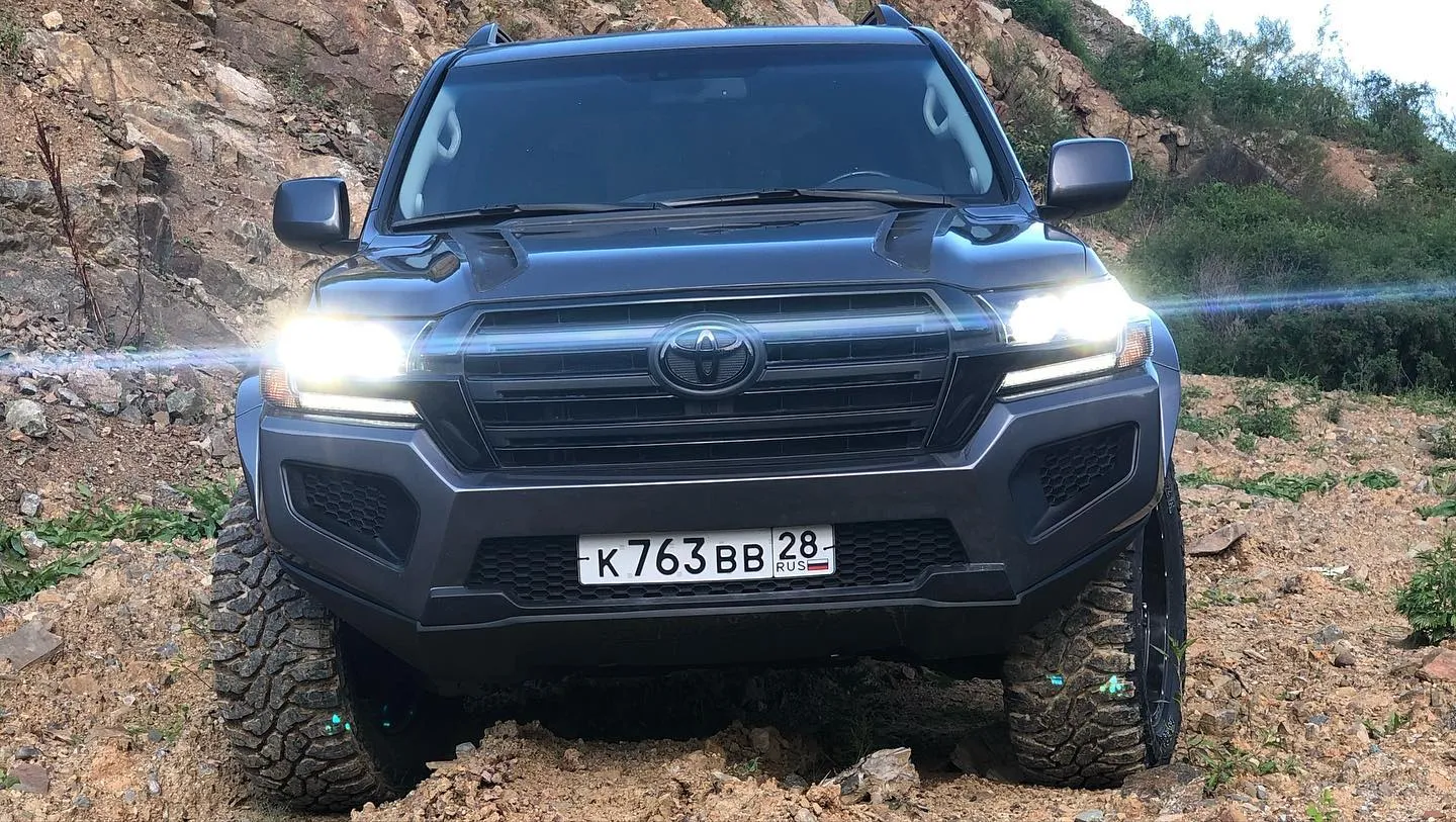 Check our price and buy Shikari body kit for Toyota Land Cruiser 200