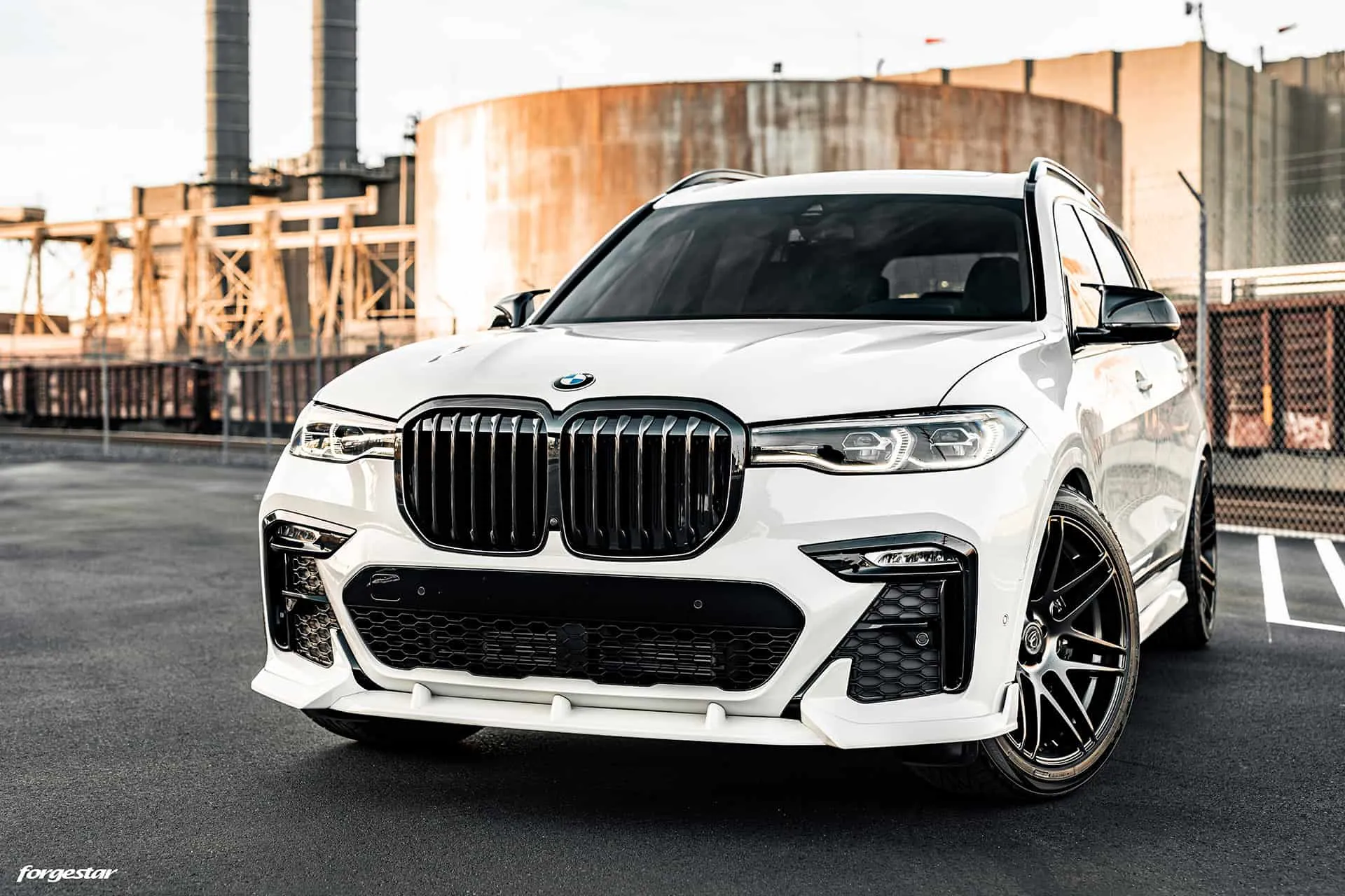 Check price and buy Ronin Body it for BMW X7 G07