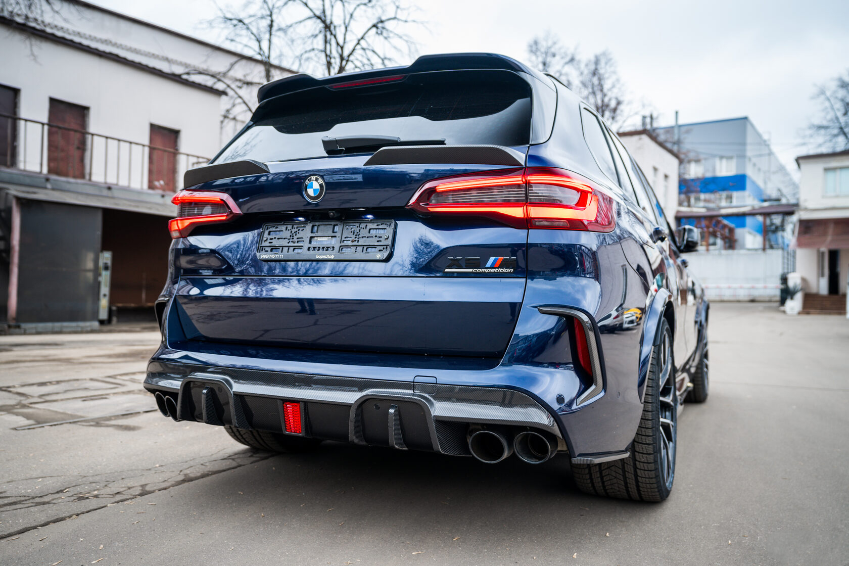 Trunk spoiler Megalodon Carbon for BMW X5 M F95
