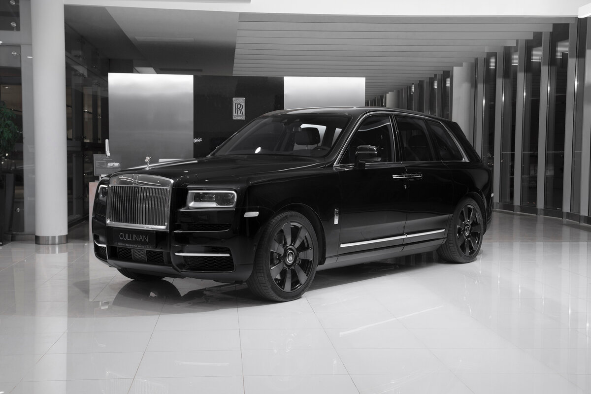 Check price and buy New Rolls-Royce Cullinan For Sale