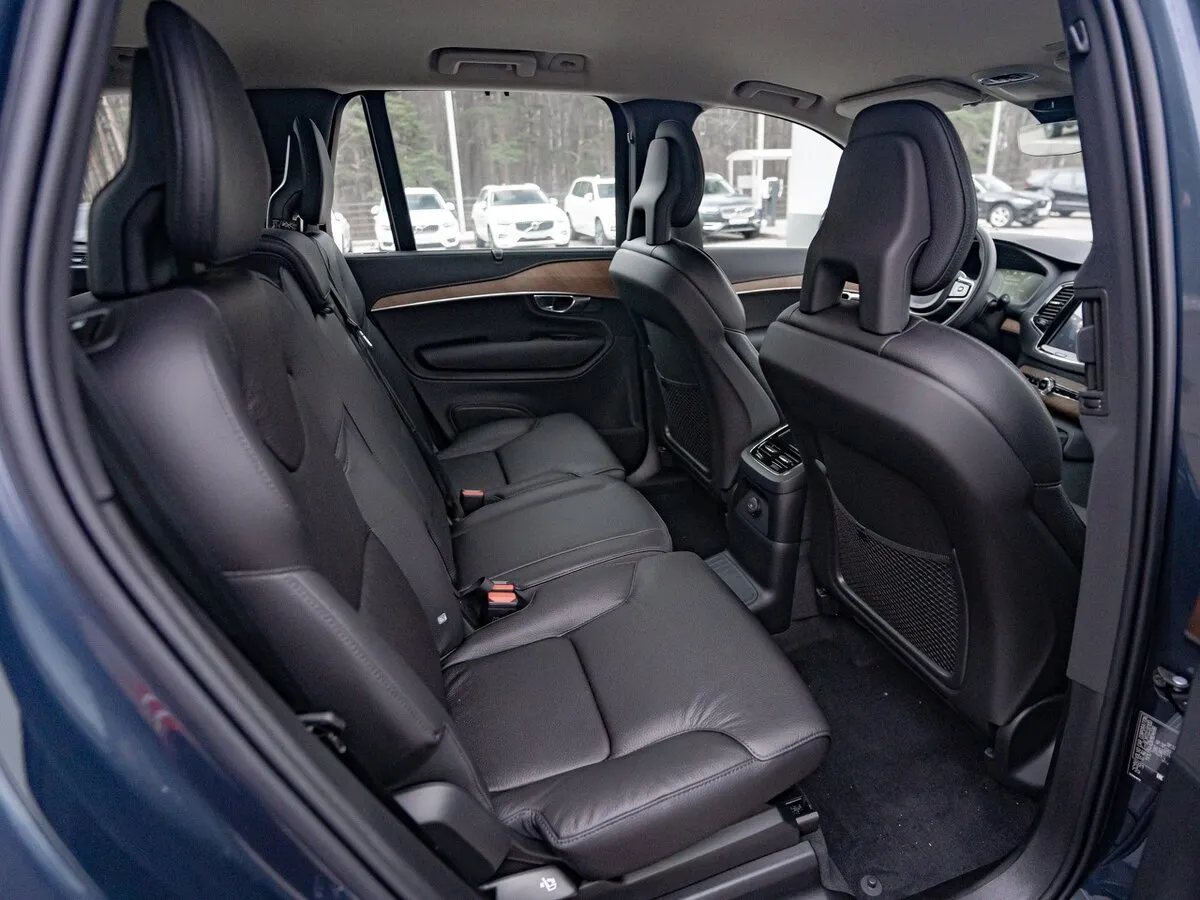 Check price and buy New Volvo XC90 Restyling For Sale