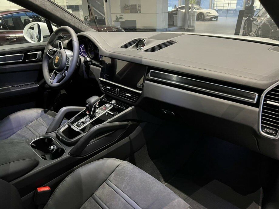 Check price and buy New Porsche Cayenne GTS Coupé For Sale