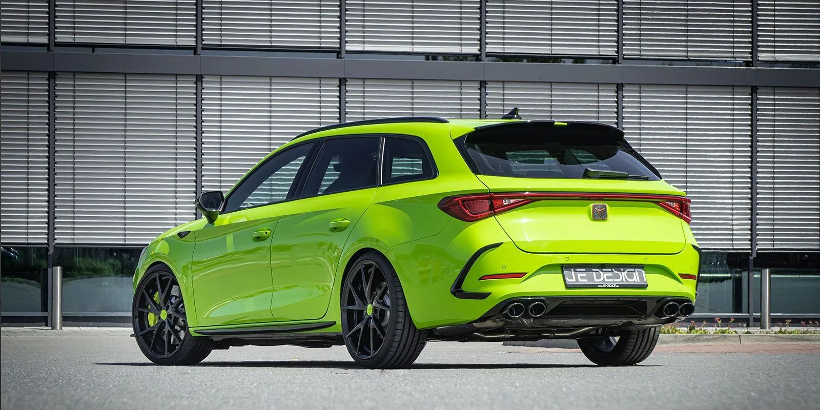 Check our price and buy JE Design body kit for Cupra Leon ST!