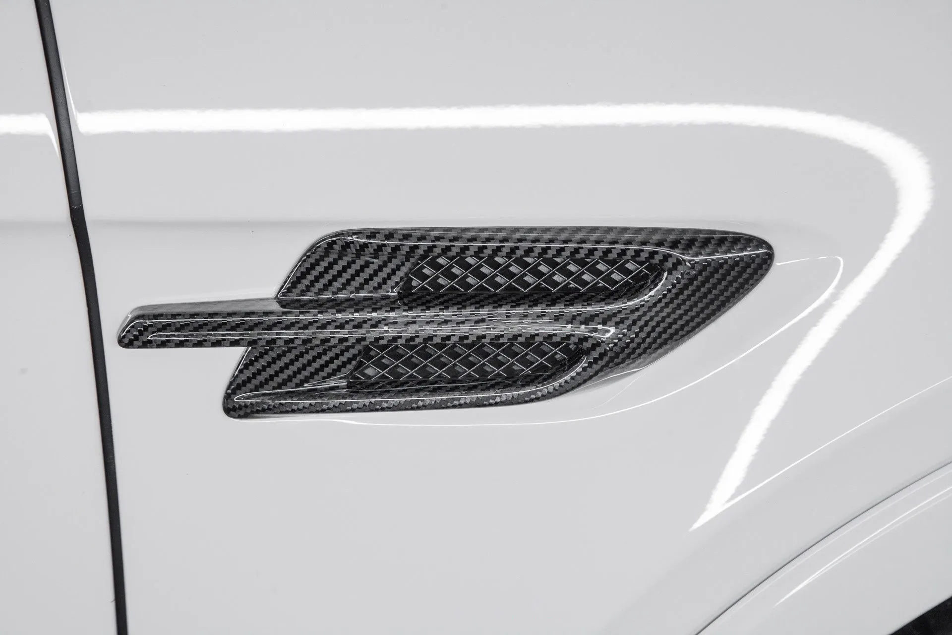Check price and buy Carbon Fiber Body kit set for Bentley Bentayga