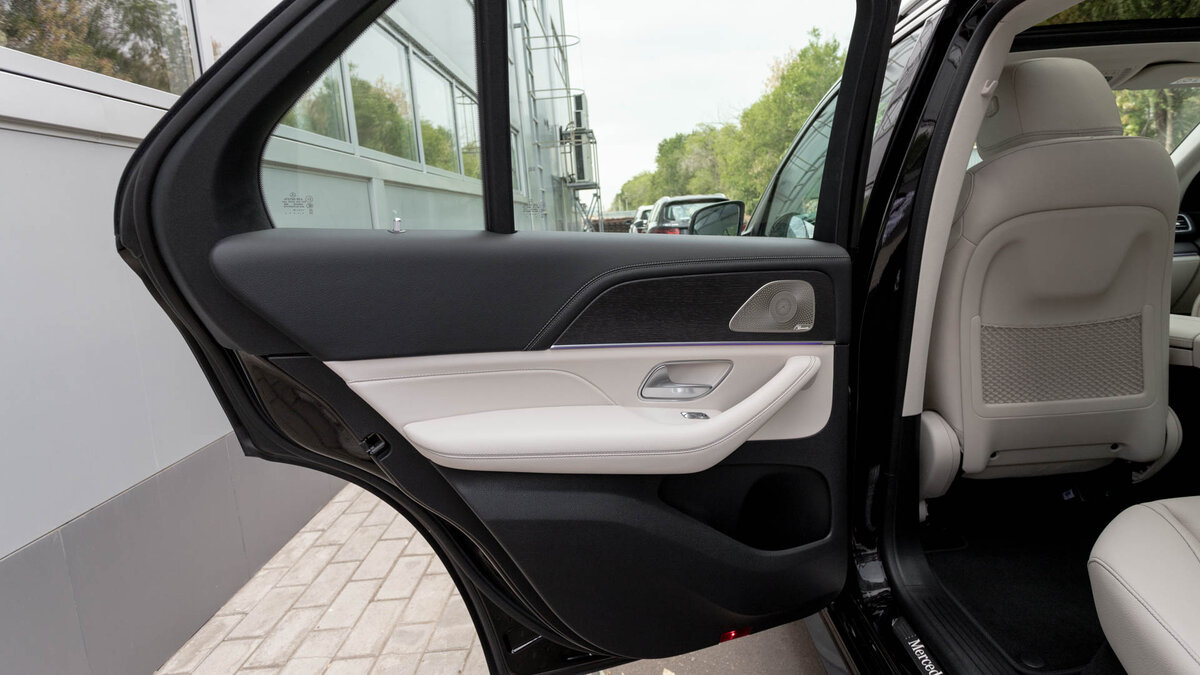 Check price and buy New Mercedes-Benz GLE 300 d (V167) For Sale