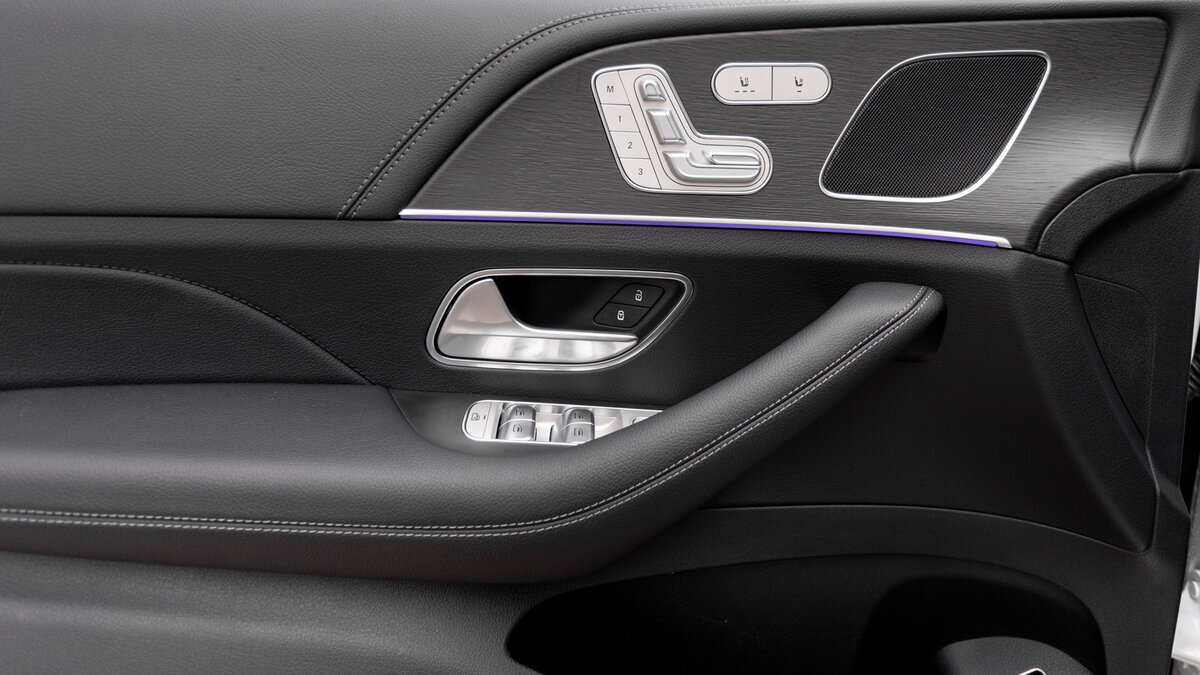 Check price and buy New Mercedes-Benz GLE 300 d (V167) For Sale