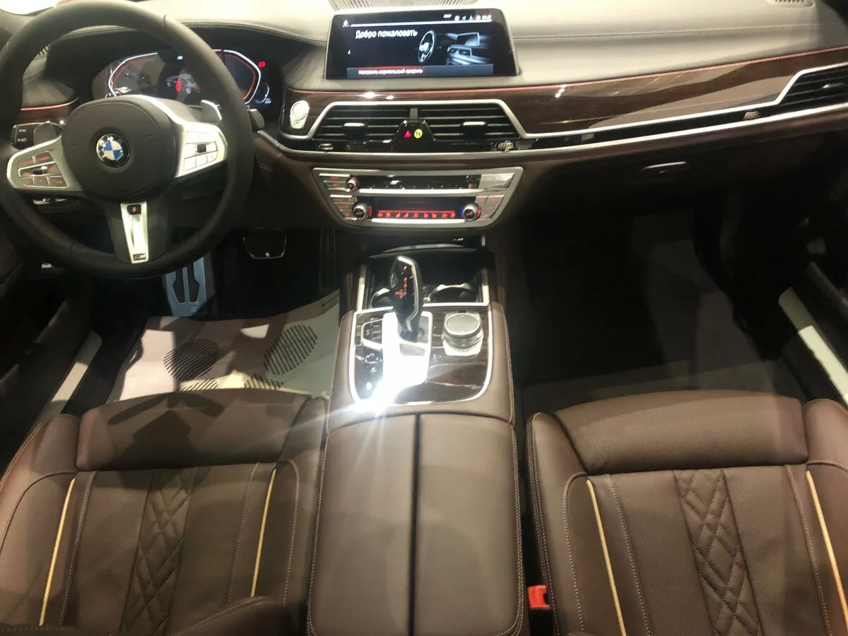 Check price and buy New BMW 7 series 730i (G11/G12) Restyling For Sale