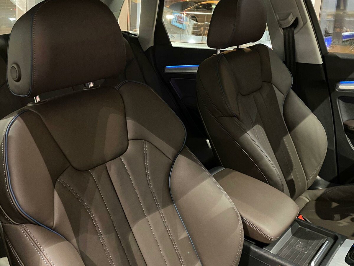 Check price and buy New Audi Q5 45 TFSI (FY) Restyling For Sale