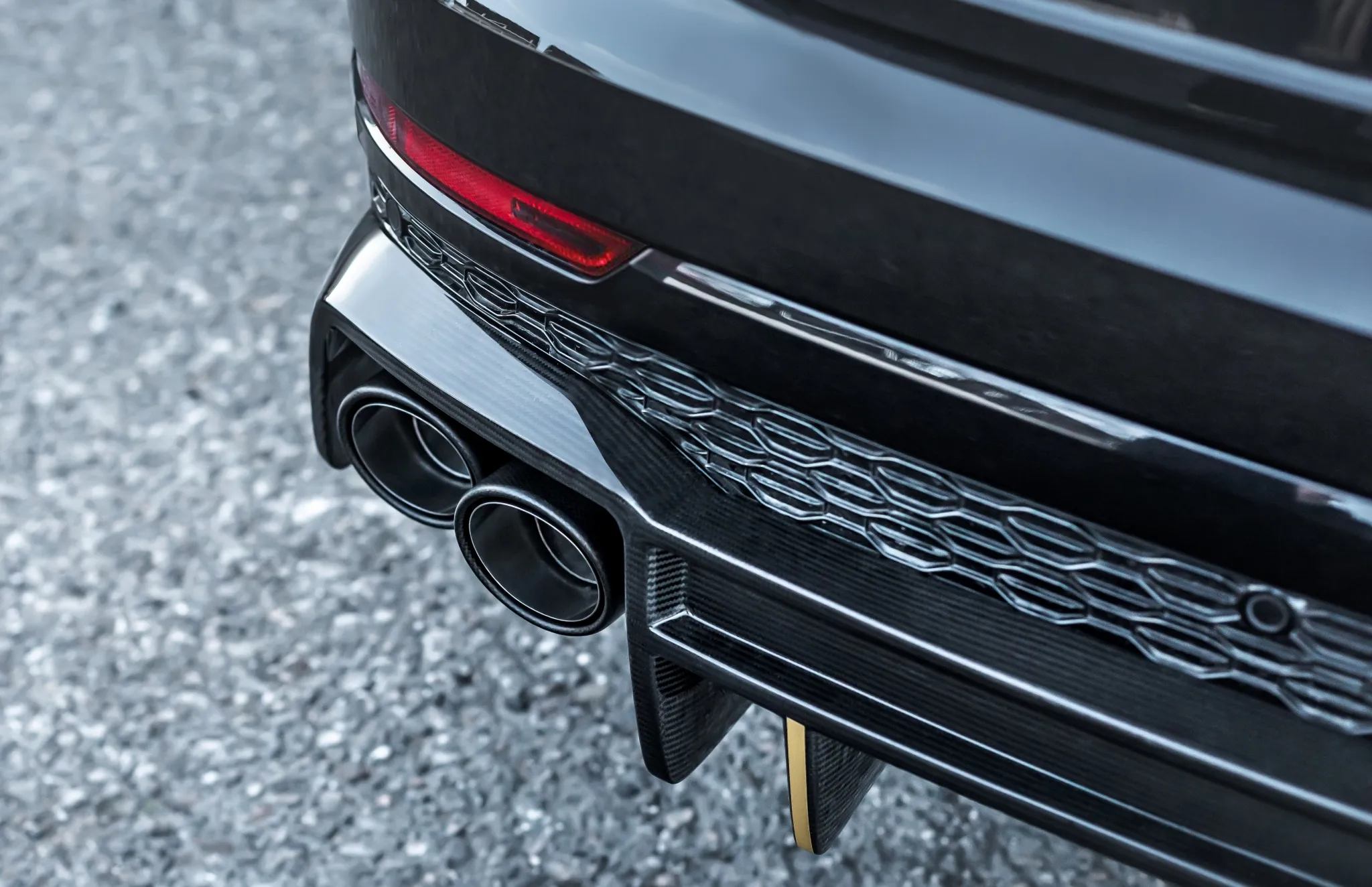 Check our price and buy Manhart body kit for Audi RS Q8