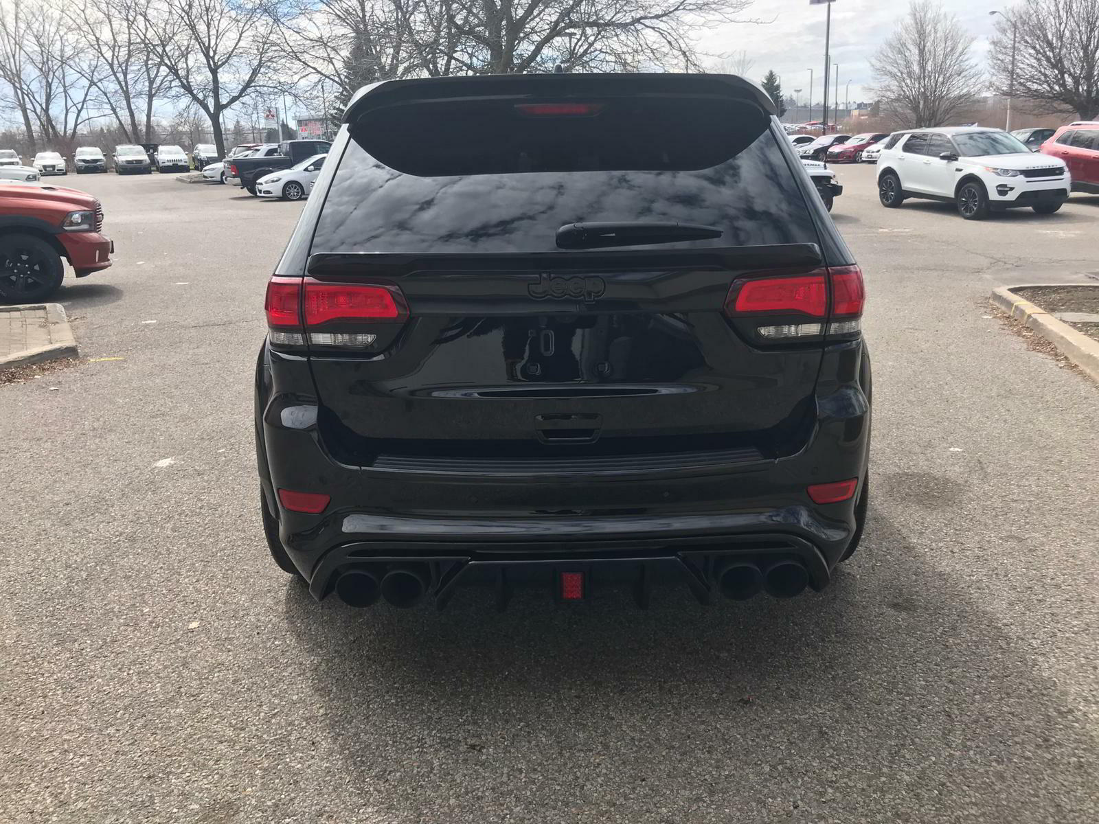 Rear bumper with diffuser Renegade Design for Jeep Grand Cherokee Trackhawk Tyrannos V3