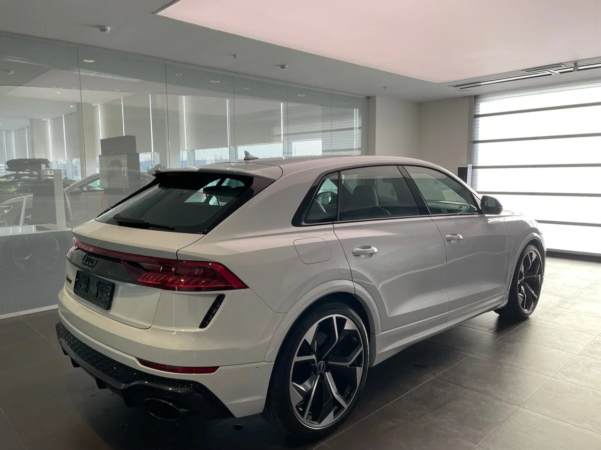 Buy New Audi RS Q8