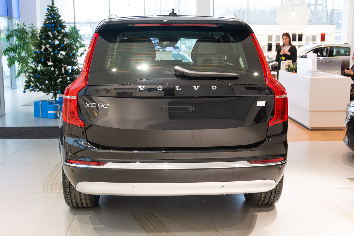 Check price and buy New Volvo XC90 Restyling For Sale