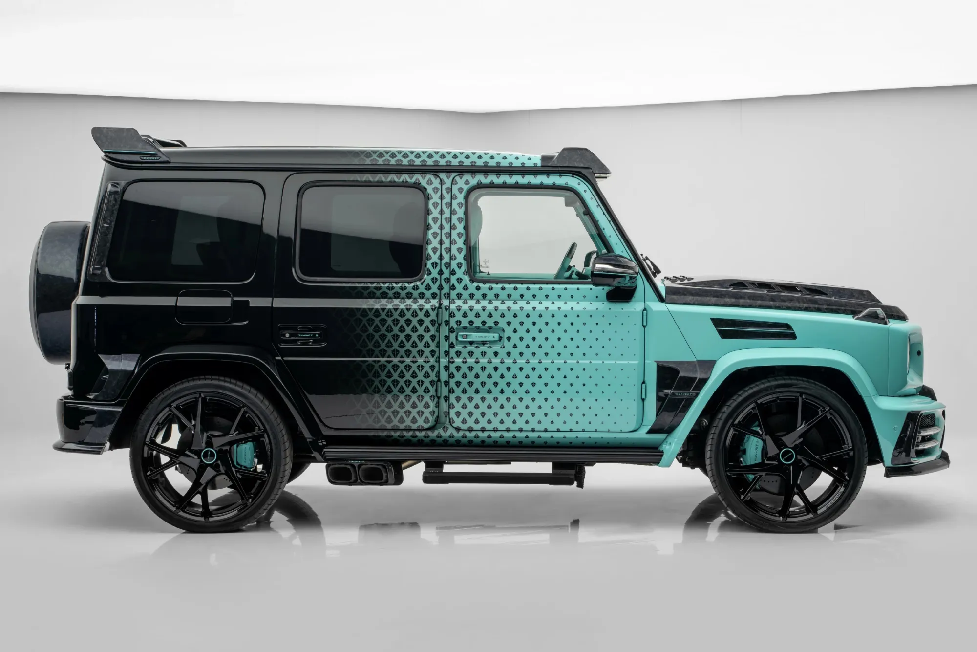 Check our price and buy Mansory Carbon Fiber Body kit set for Mercedes G-class W463A Gronos Algorithmic Fade