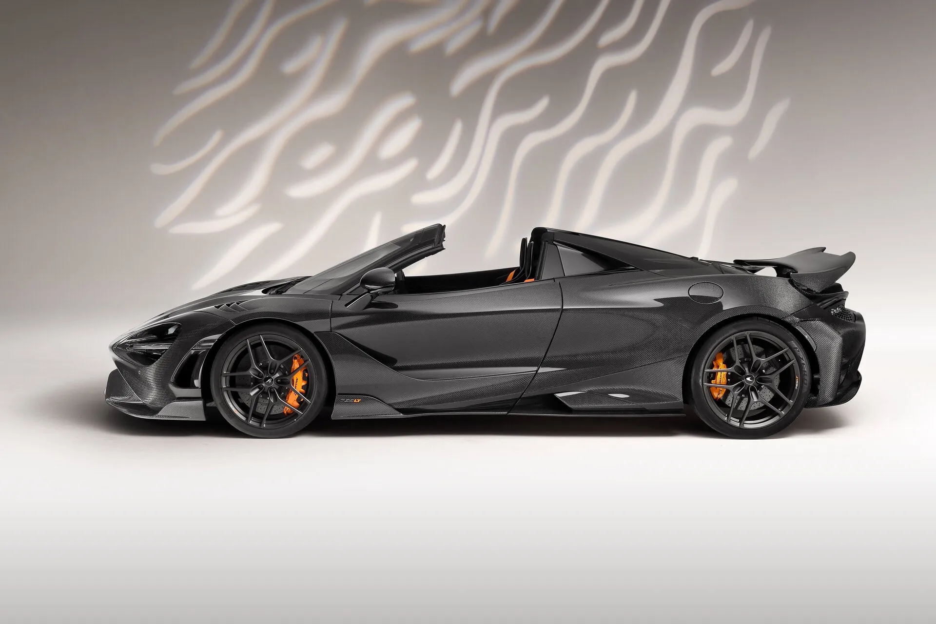 Check our price and buy Topcar Design body kit for McLaren 765 LT Spider Carbon Edition!