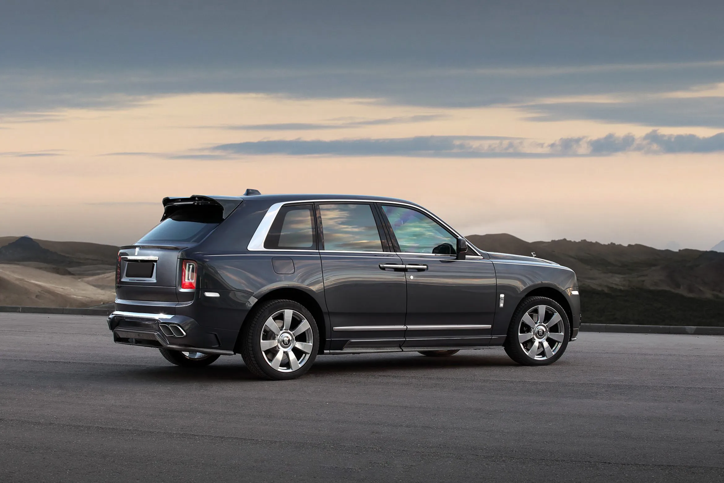 Check price and buy Mansory Carbon Fiber Body kit set for Rolls-Royce Cullinan Coastline