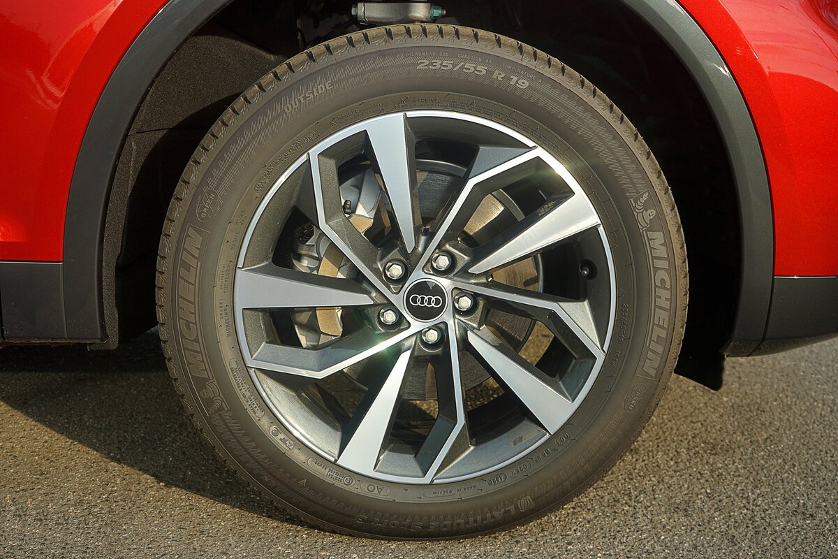 Check price and buy New Audi Q5 Sportback 45 TFSI (FY) For Sale