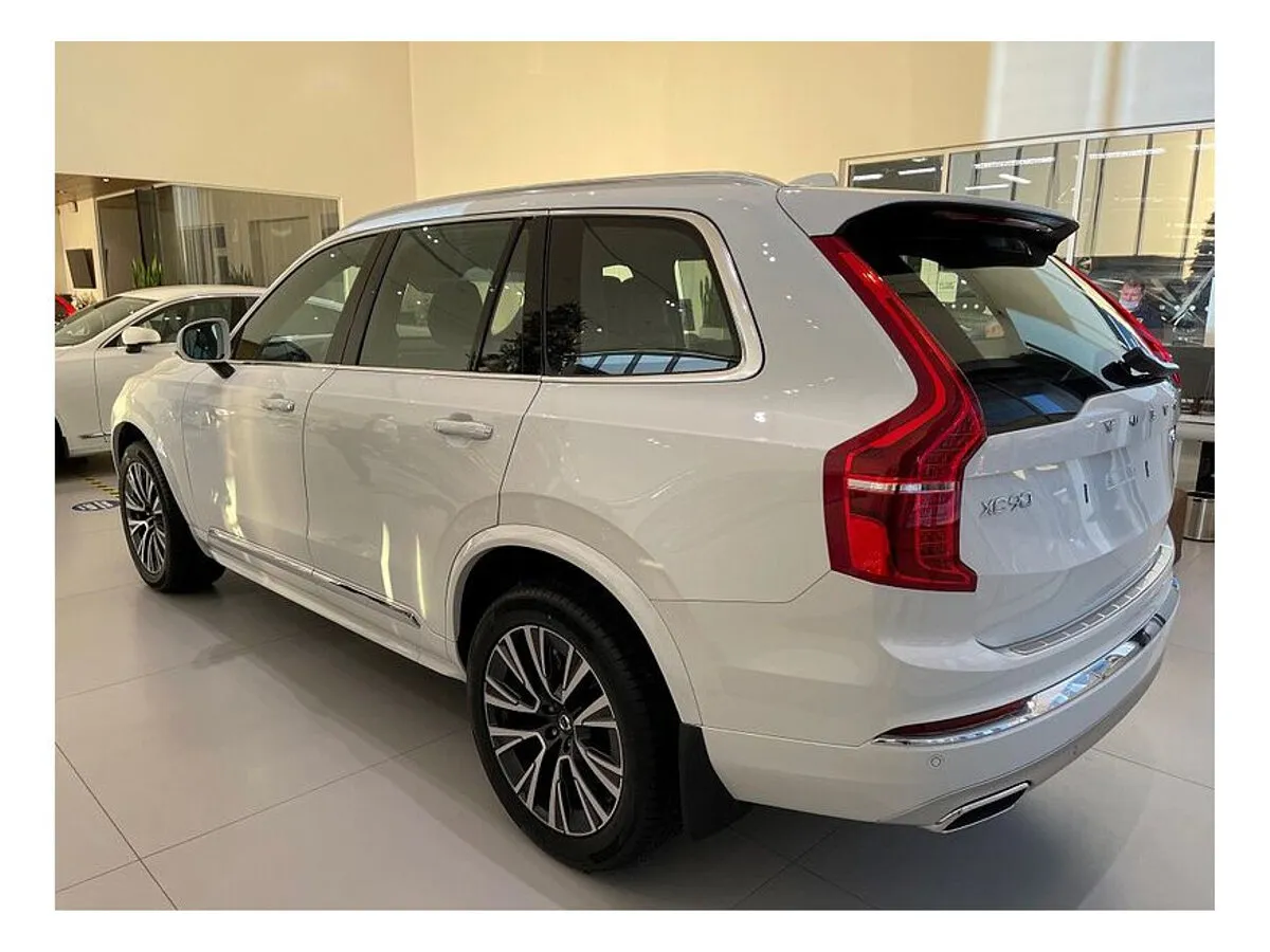 Check price and buy New Volvo XC90 Restyling For Sale