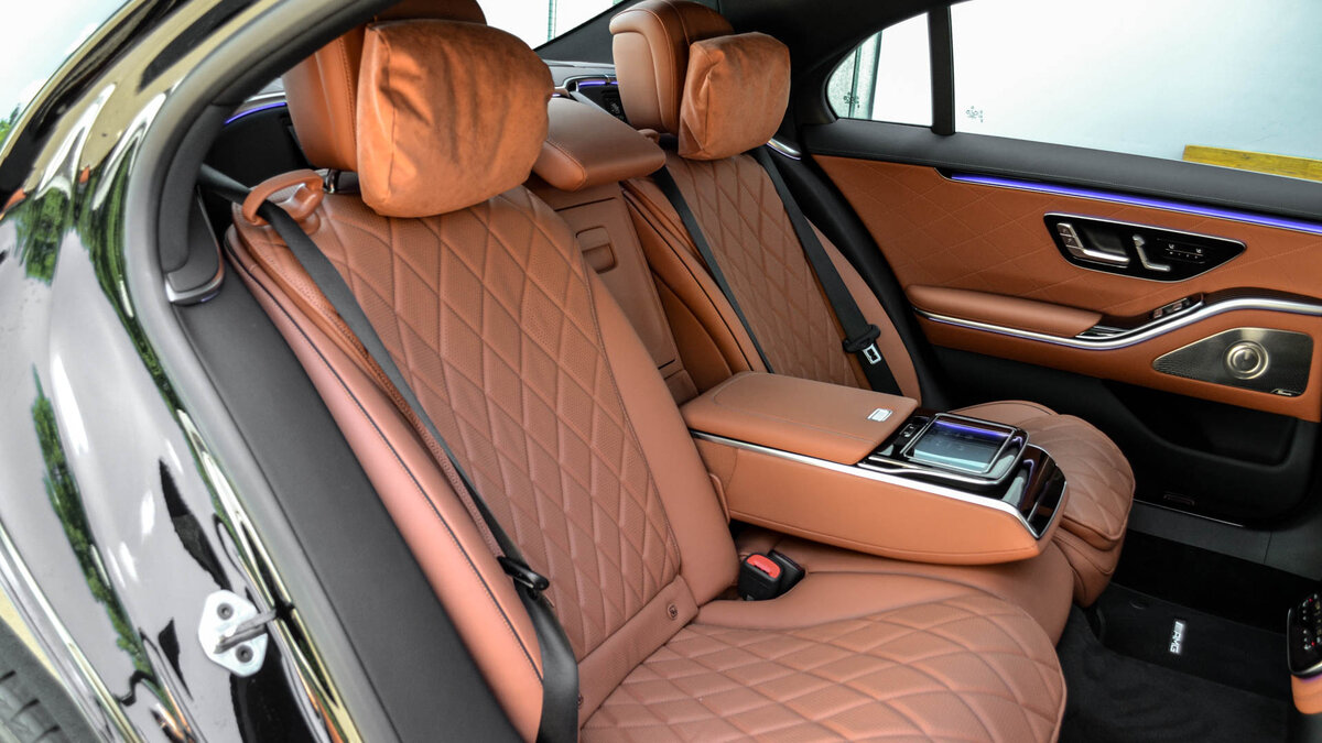 Check price and buy New Mercedes-Benz S-Class 350 d Long 4MATIC (W223) For Sale