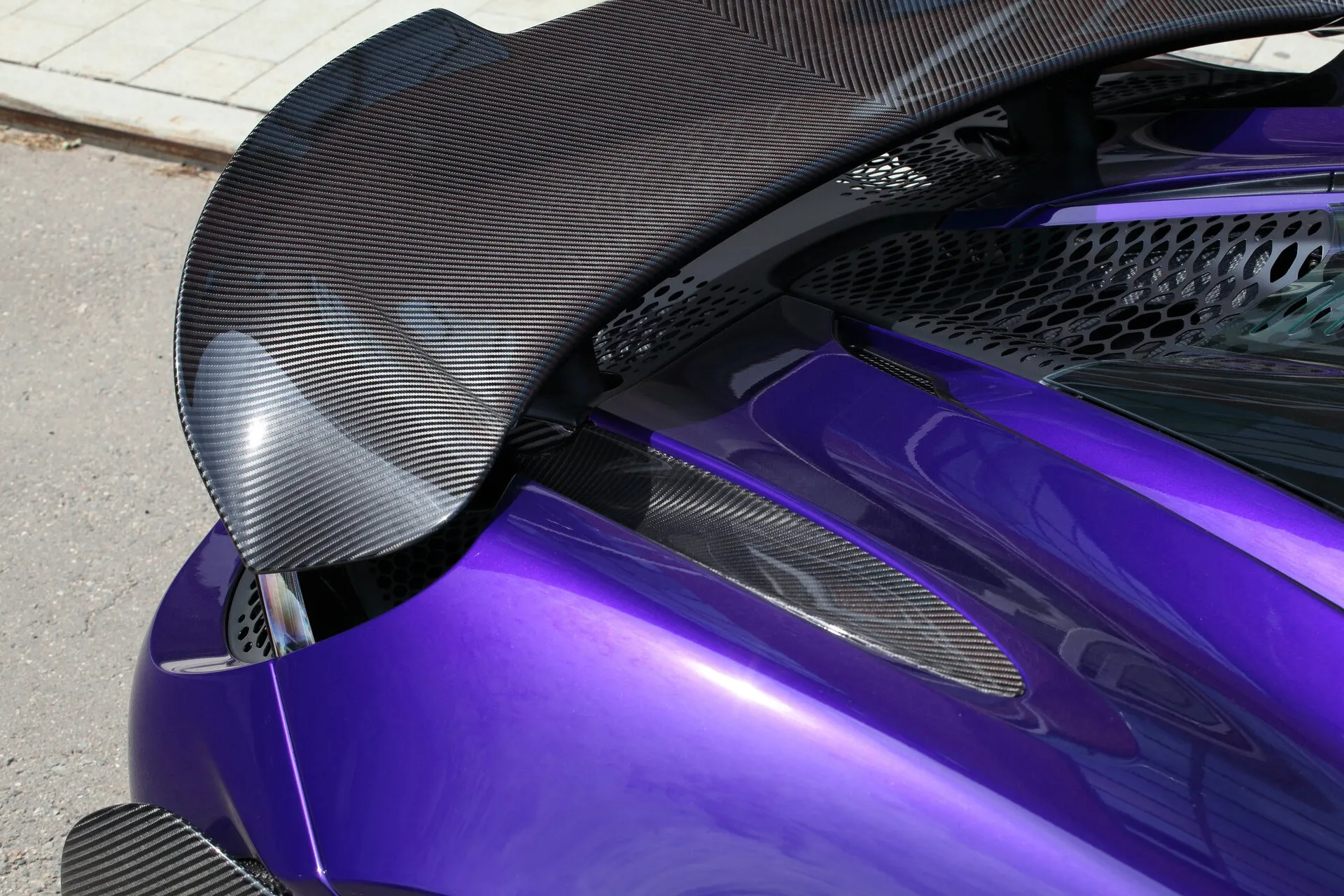 Check our price and buy Topcar Design body kit for McLaren 765 LT Coupe Carbon Edition!