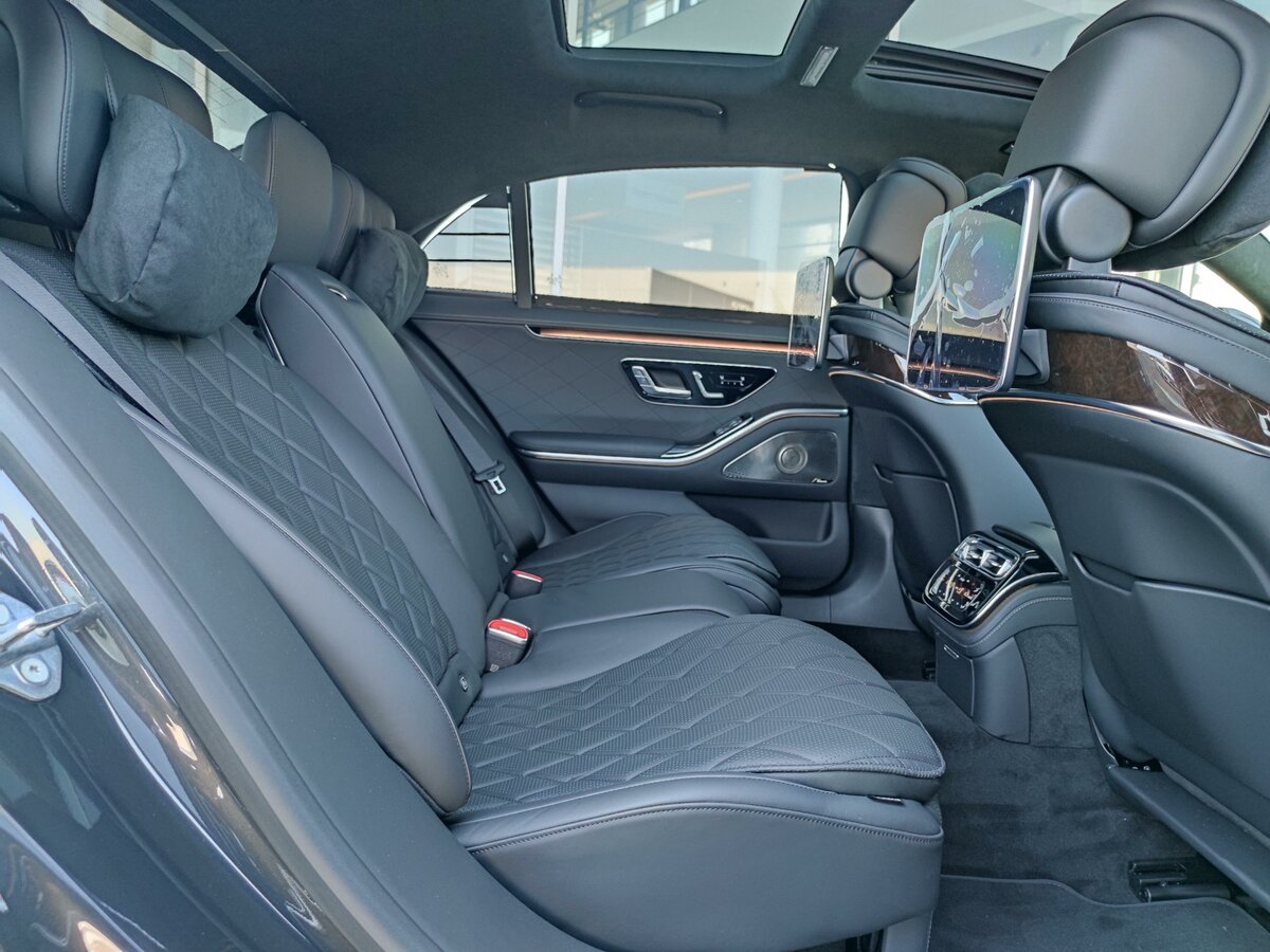 Check price and buy New Mercedes-Benz S-Class 350 d Long 4MATIC (W223) For Sale