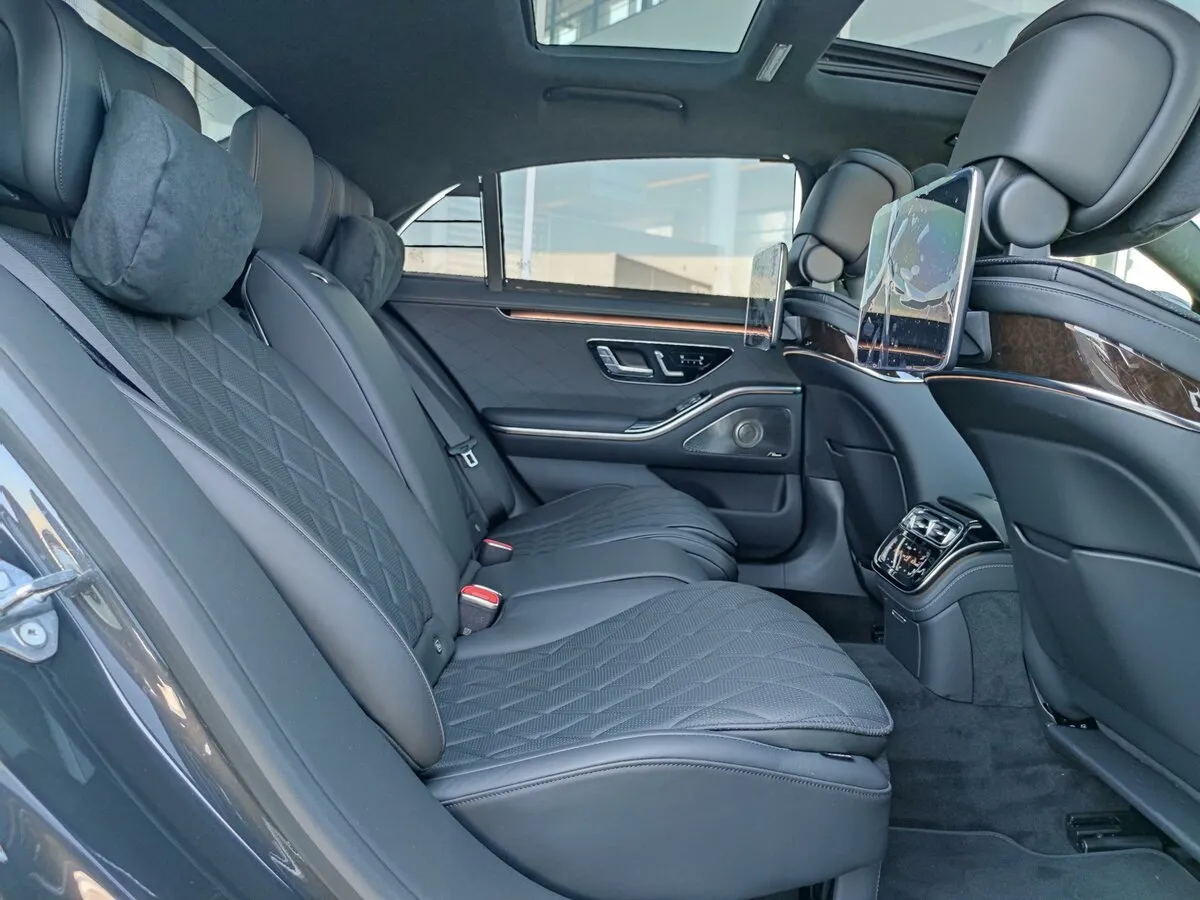 Check price and buy New Mercedes-Benz S-Class 350 d Long 4MATIC (W223) For Sale