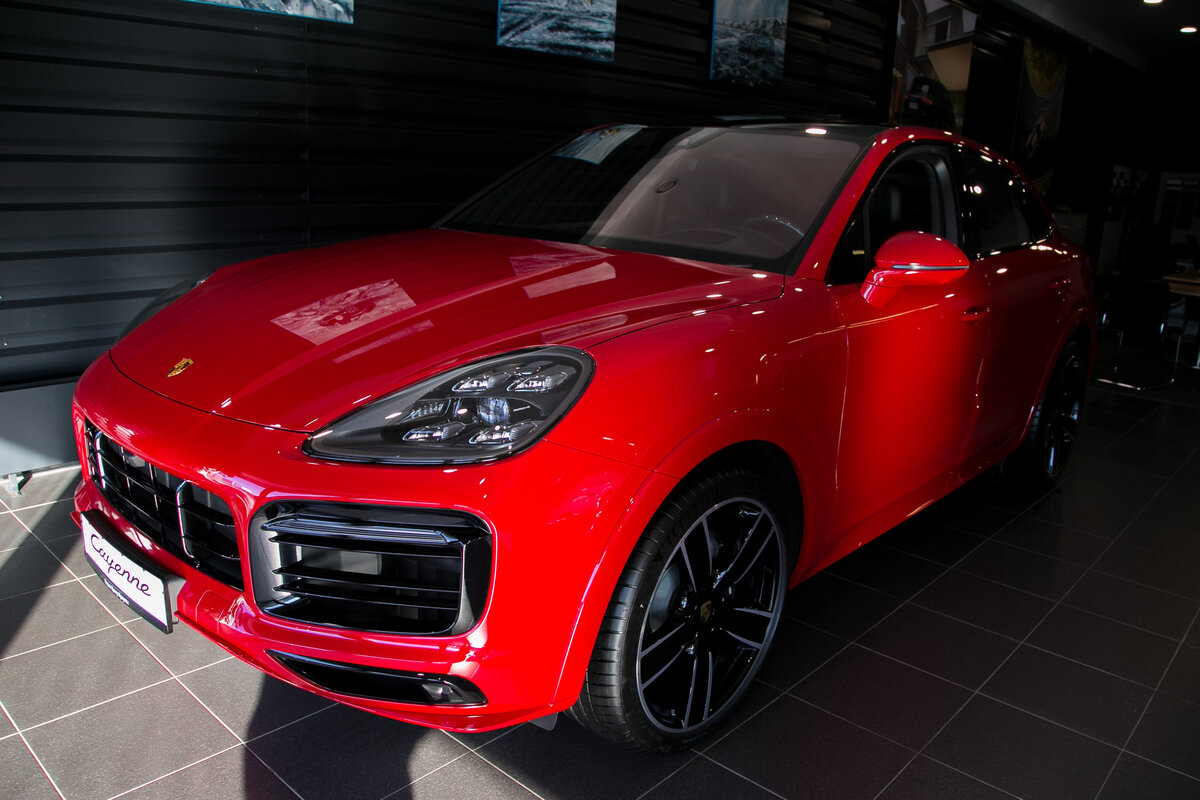 Check price and buy New Porsche Cayenne Coupé For Sale