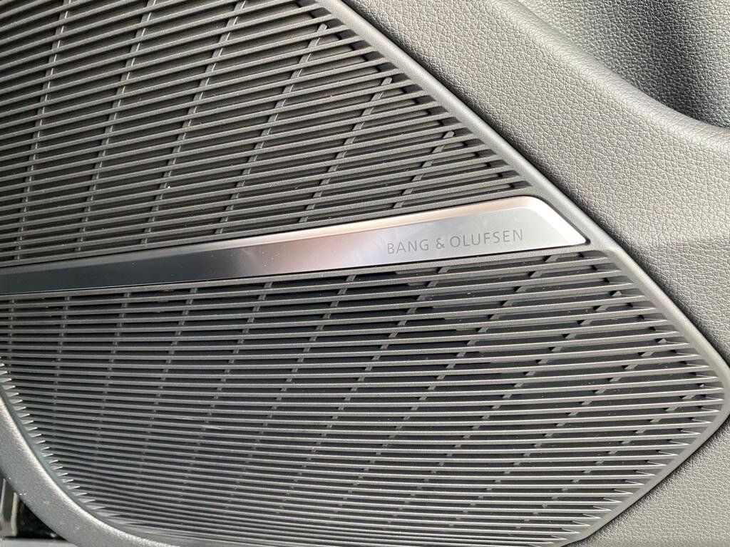 Buy New Audi Q8 45 TDI