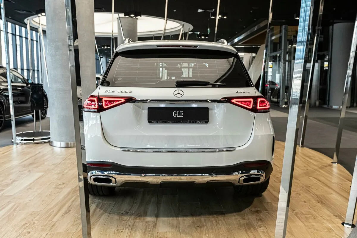 Check price and buy New Mercedes-Benz GLE 400 d (V167) For Sale