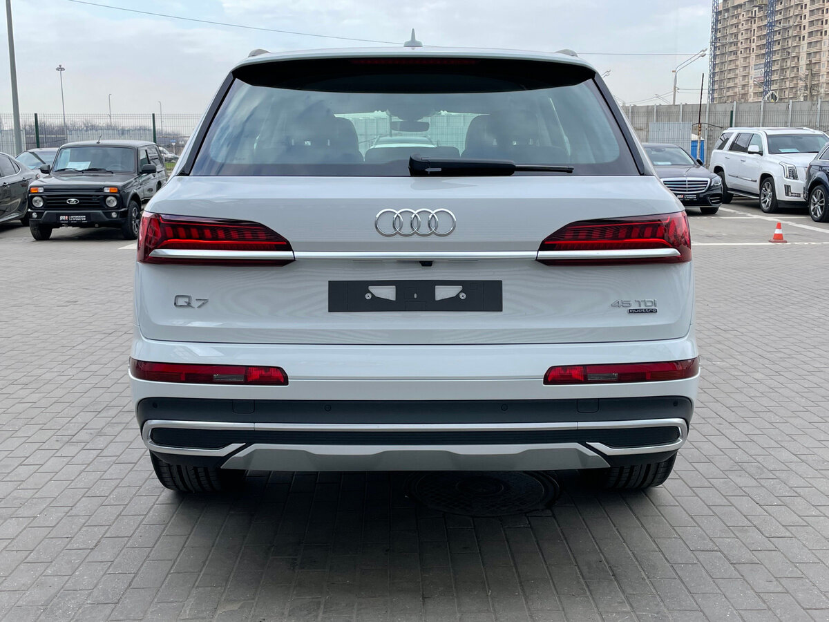 Check price and buy New Audi Q7 45 TDI (4M) Restyling For Sale