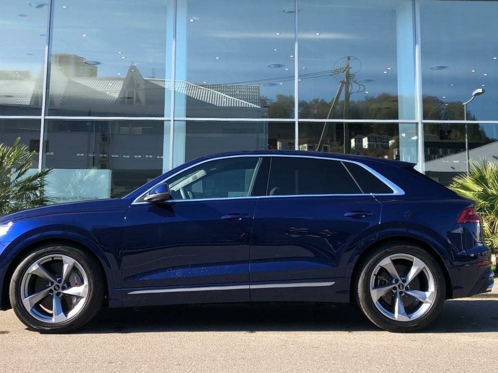 Buy New Audi SQ8 (4M)