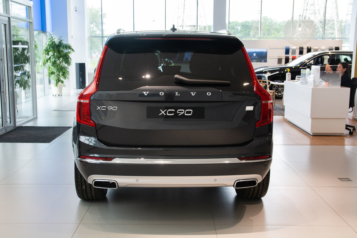 Check price and buy New Volvo XC90 Restyling For Sale