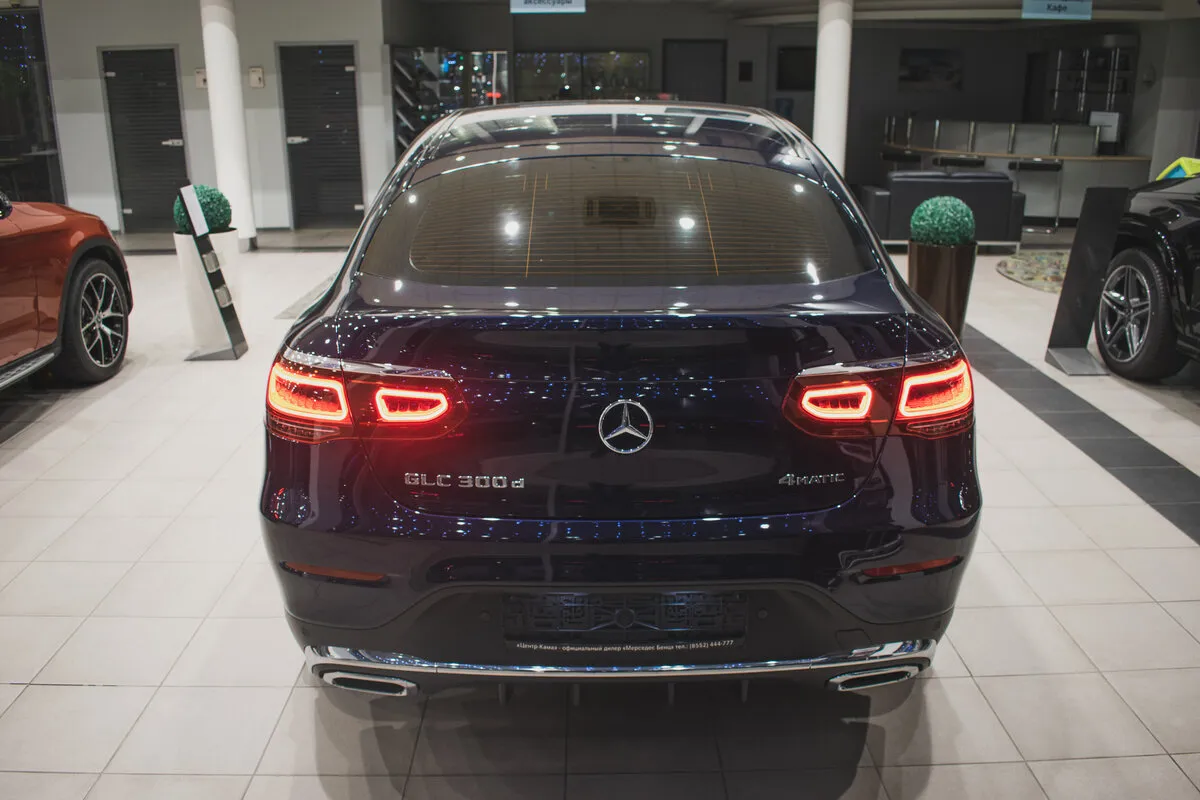Check price and buy New Mercedes-Benz GLC Coupe 300 (C253) Restyling For Sale
