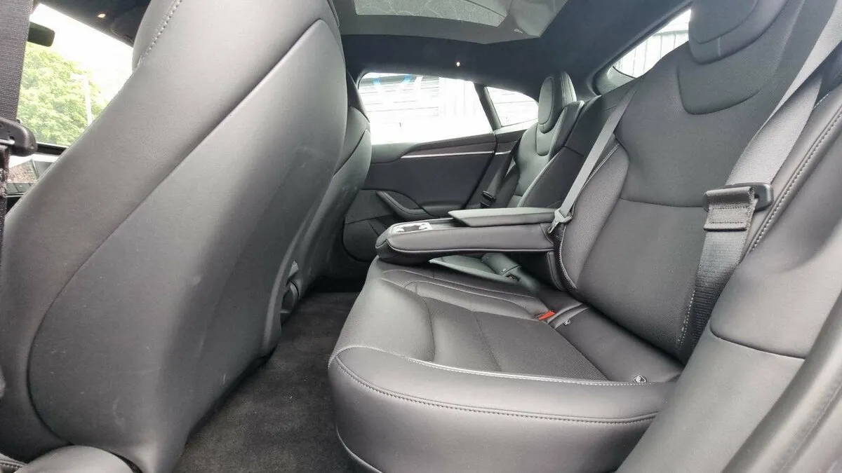 Check price and buy New Tesla Model S Plaid Restyling 2 For Sale