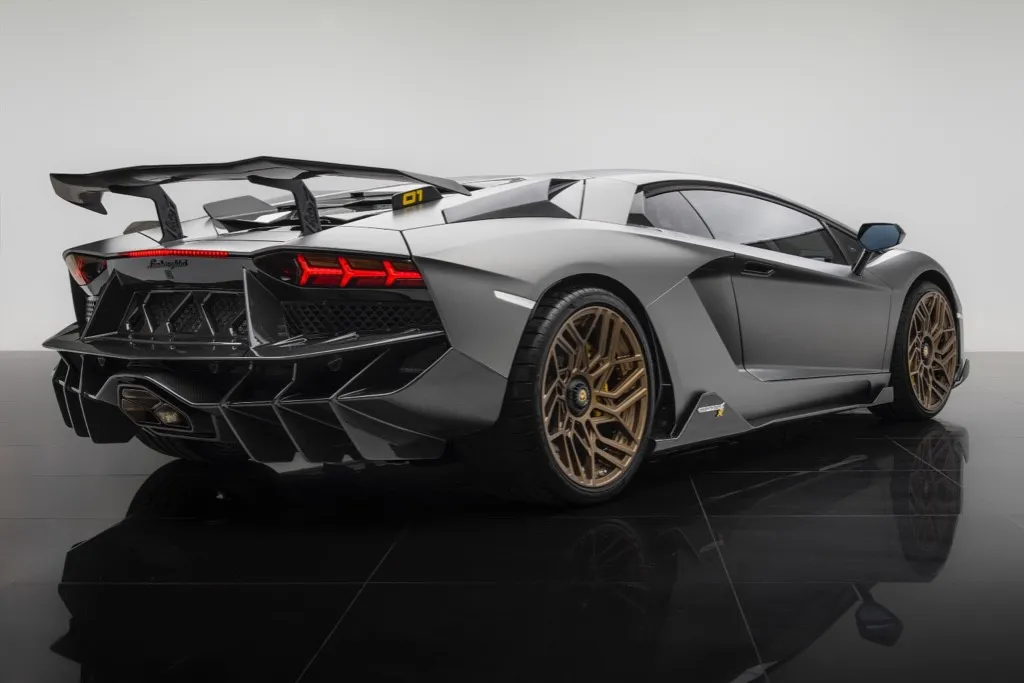 Check our price and buy Onyx body kit for Lamborghini Aventador SX