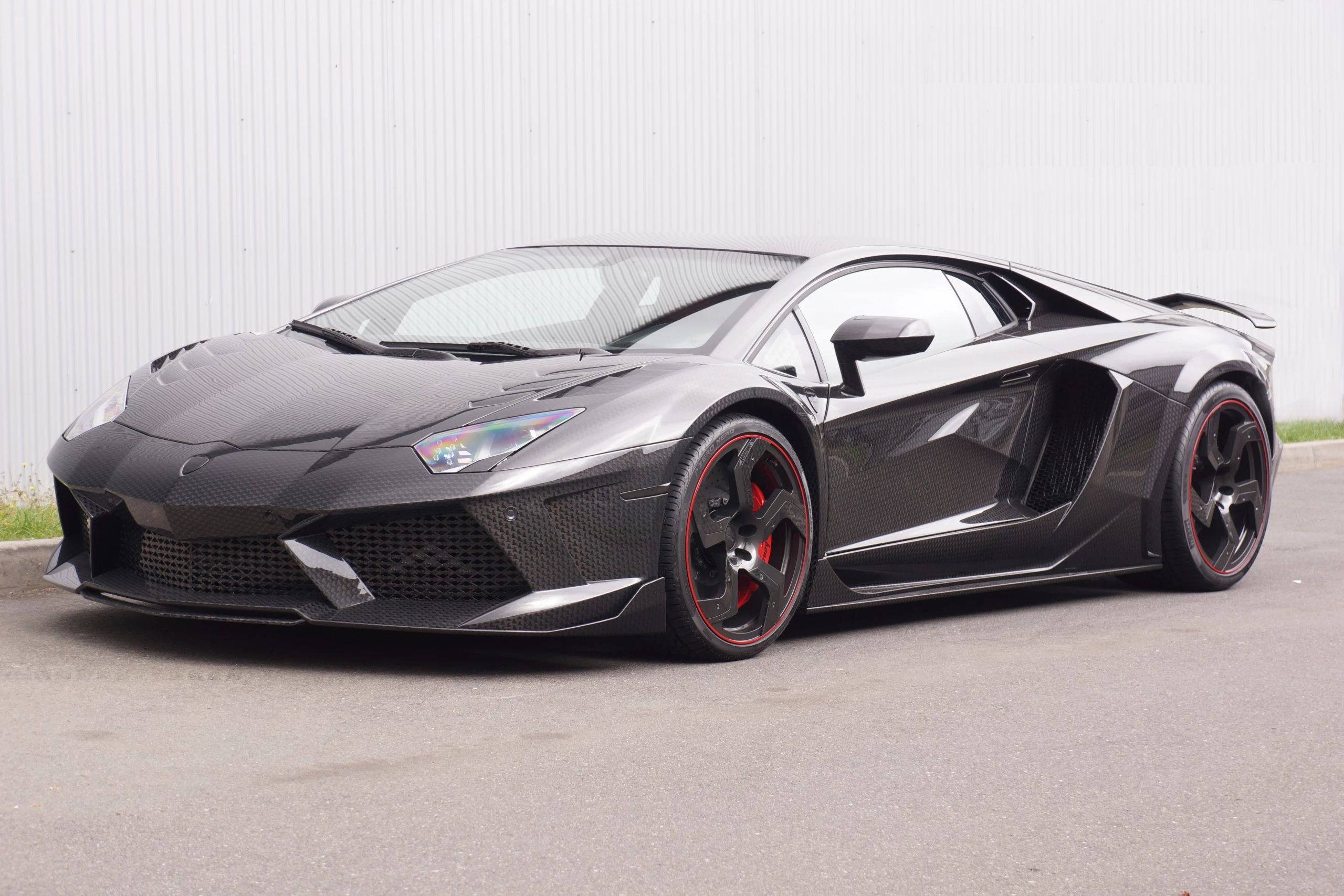 Check our price and buy Mansory Carbon Fiber Body kit set for Lamborghini Aventador Carbonado