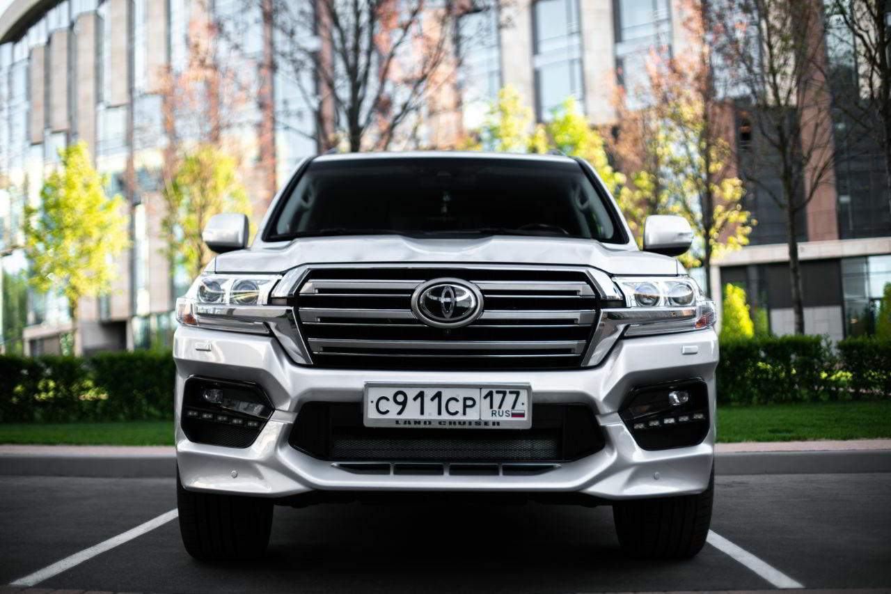 Front bumper Renegade Design for Toyota Land Cruiser 200