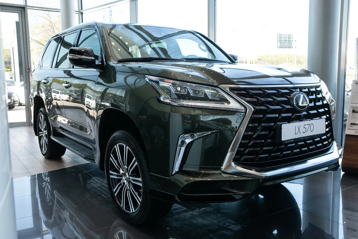 Check price and buy New Lexus LX 570 Restyling 2 For Sale