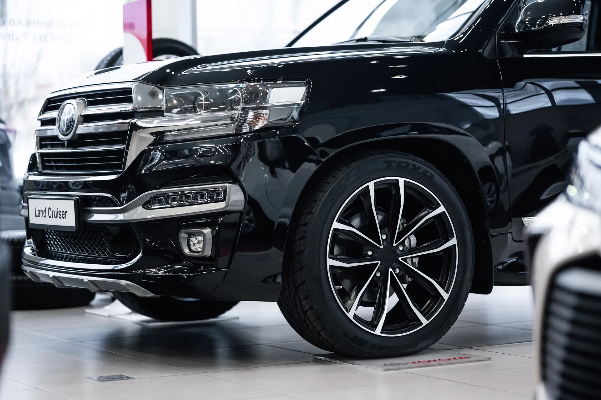 Front bumper MTR Design for Toyota Land Cruiser 200