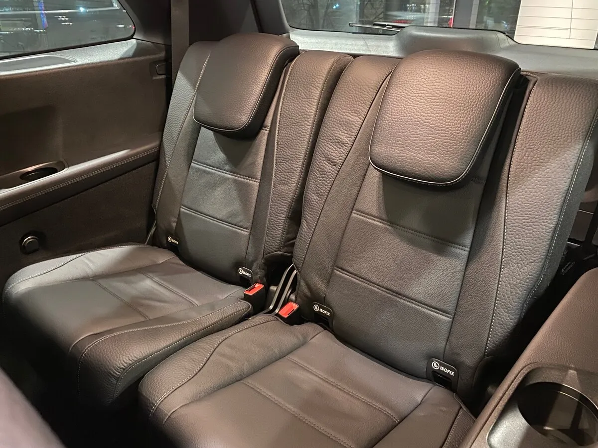 Check price and buy New Mercedes-Benz GLS 400 d (X167) For Sale