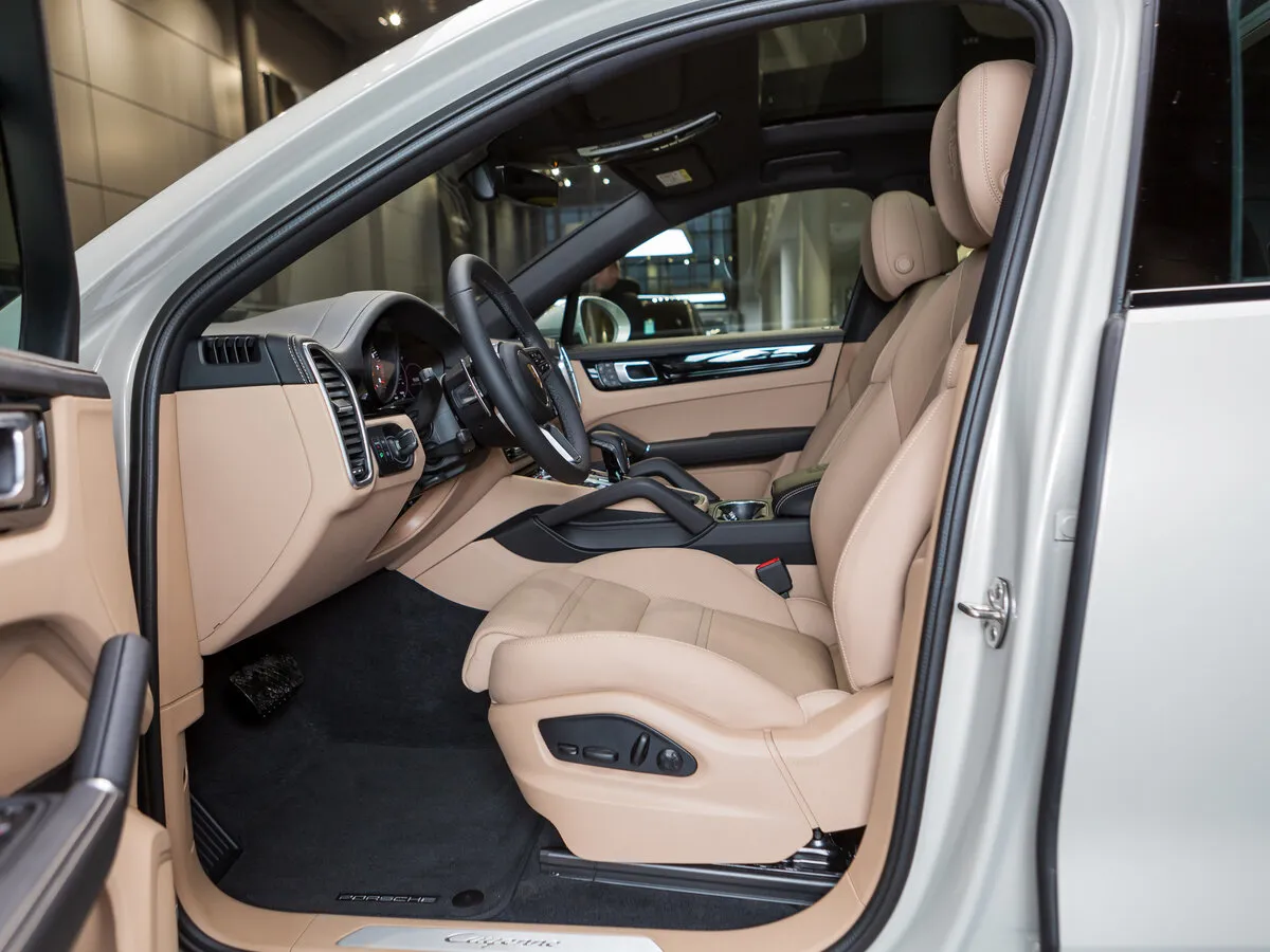 Check price and buy New Porsche Cayenne Coupé For Sale