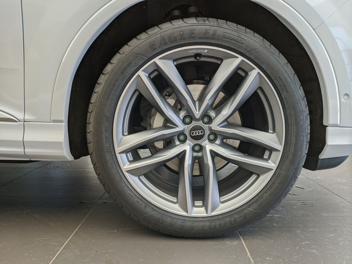 Check price and buy New Audi Q7 45 TDI (4M) Restyling For Sale